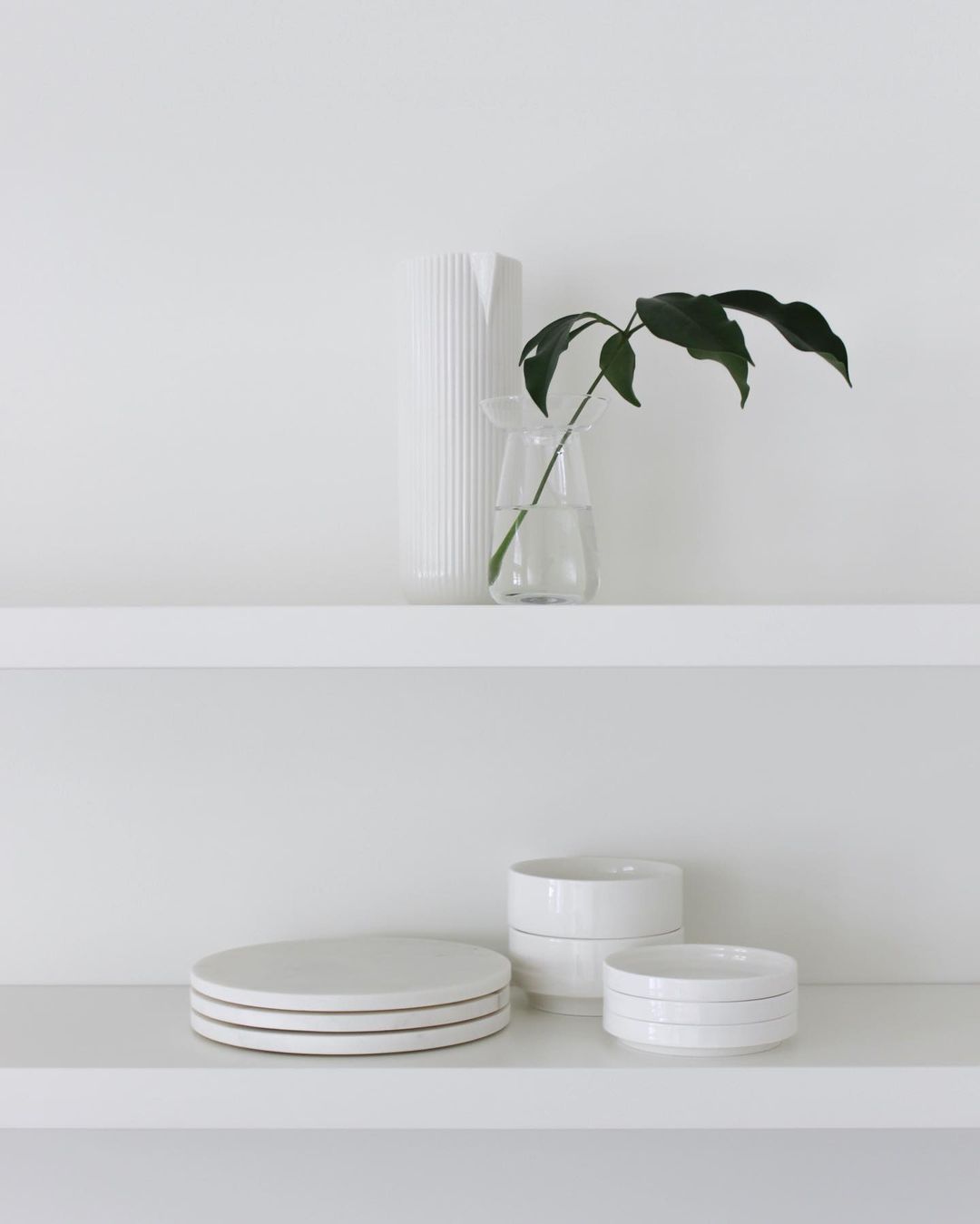 Carafe Column | white