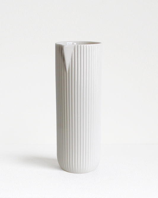 Carafe Column | white
