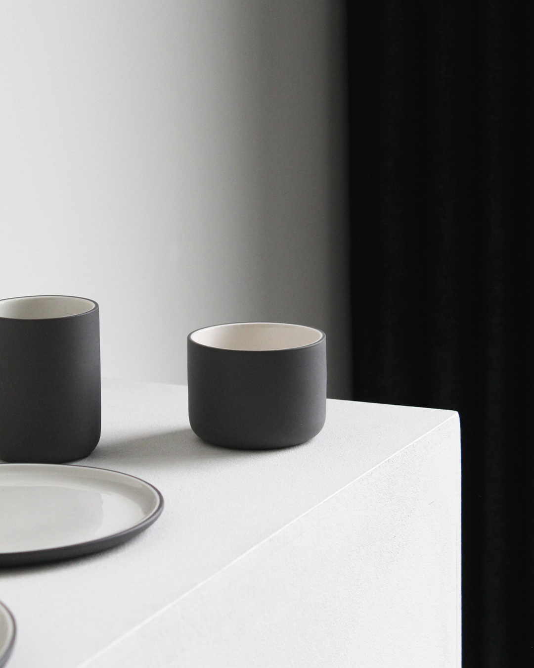 Dark grey and white Cappuccino mug Fundament by Archive Studio, modern and timeless design